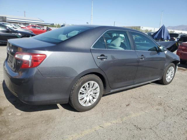 Sedans TOYOTA CAMRY 2012 Szary