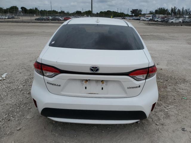  TOYOTA COROLLA 2021 Biały