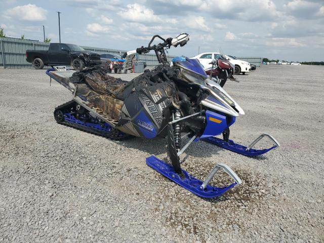2022 Yamaha Sidewinder  