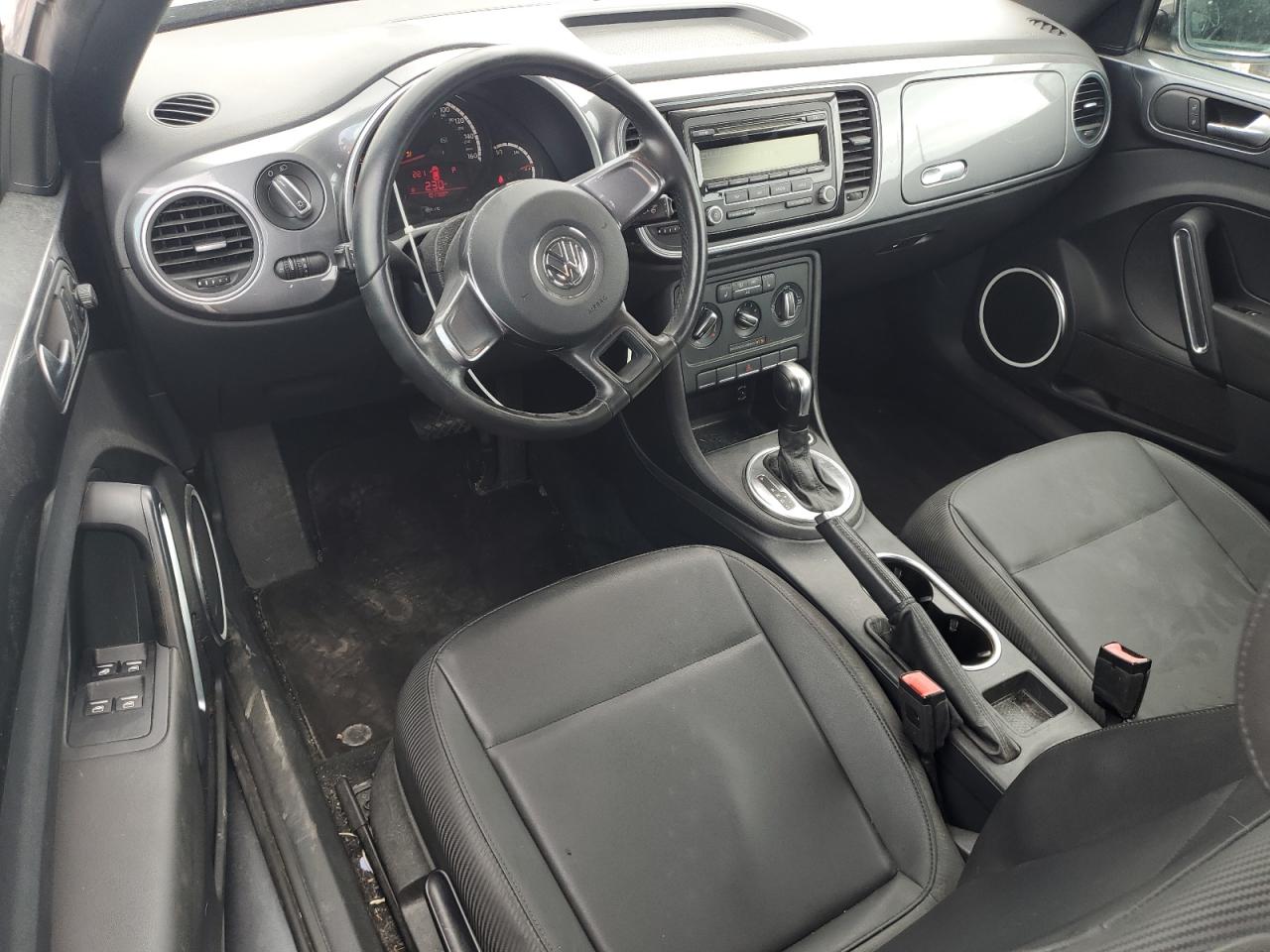 2013 Volkswagen Beetle VIN: 3VW5X7AT6DM821140 Lot: 62769875