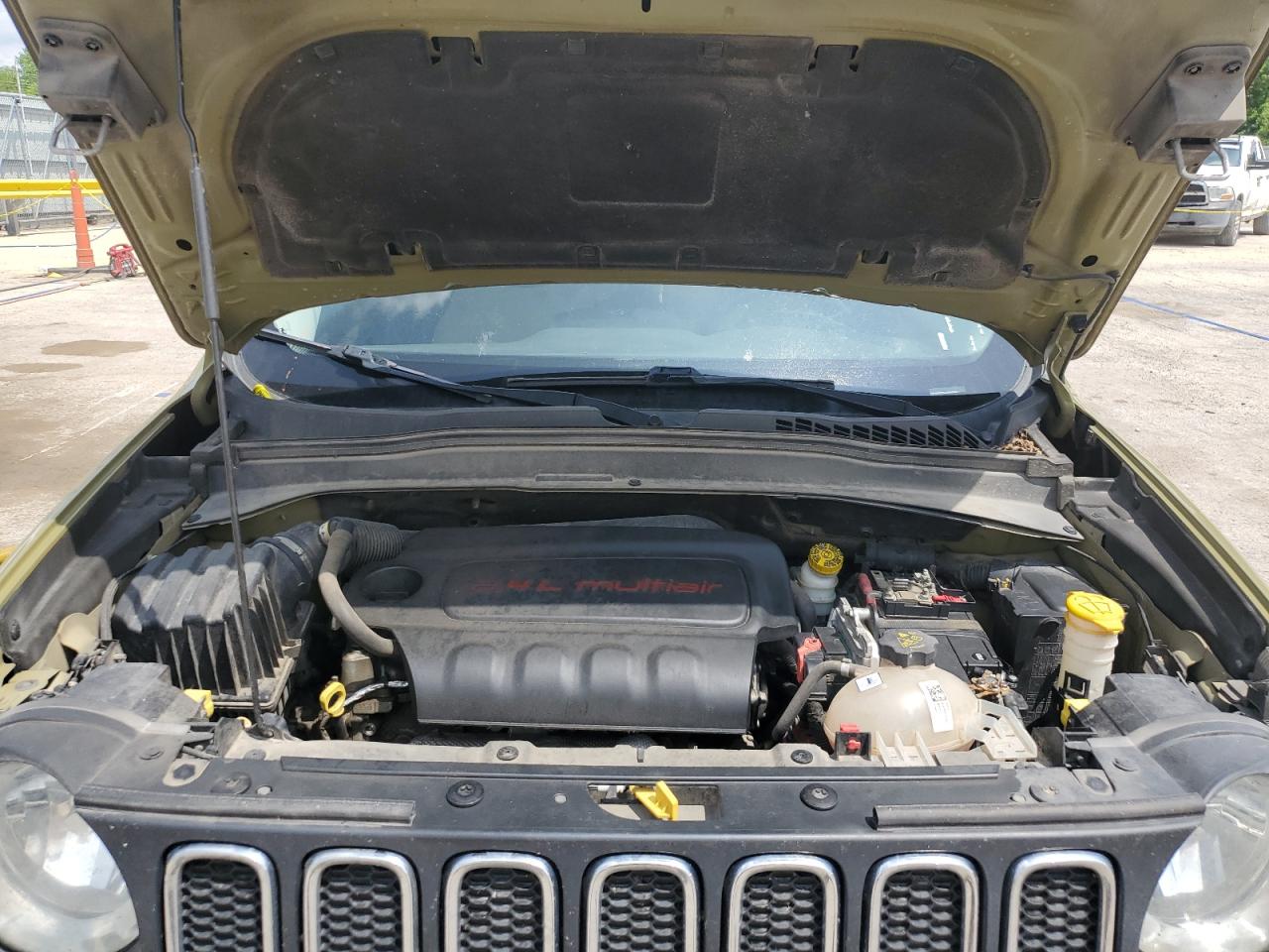 2015 Jeep Renegade Latitude VIN: ZACCJBBT0FPB64397 Lot: 60881595