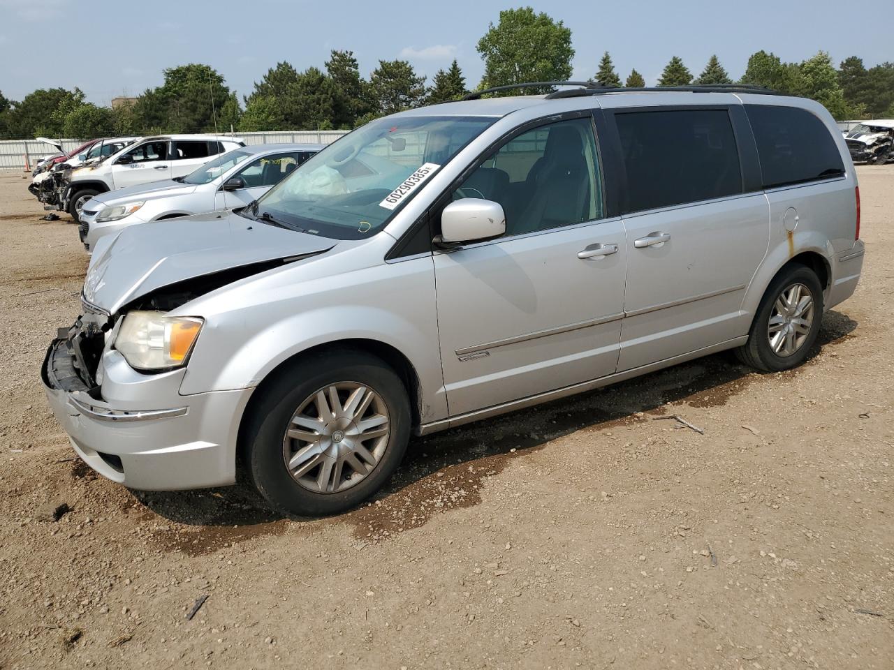 Elgin, IL에서 판매 중인 2010 Chrysler Town & Country Touring - Front End