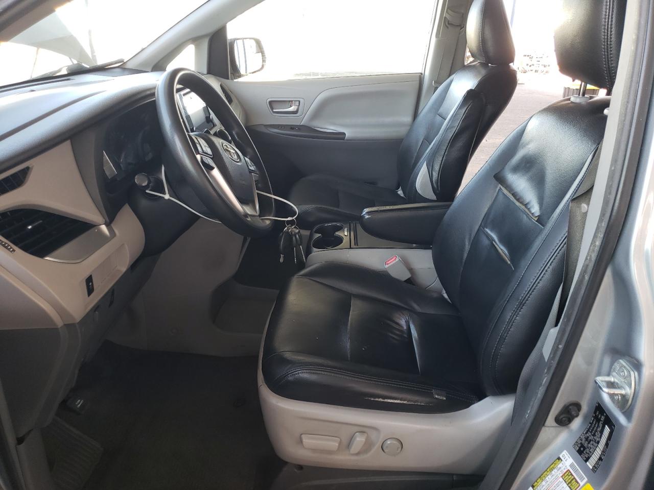 2015 Toyota Sienna Le VIN: 5TDKK3DC6FS647890 Lot: 63033435