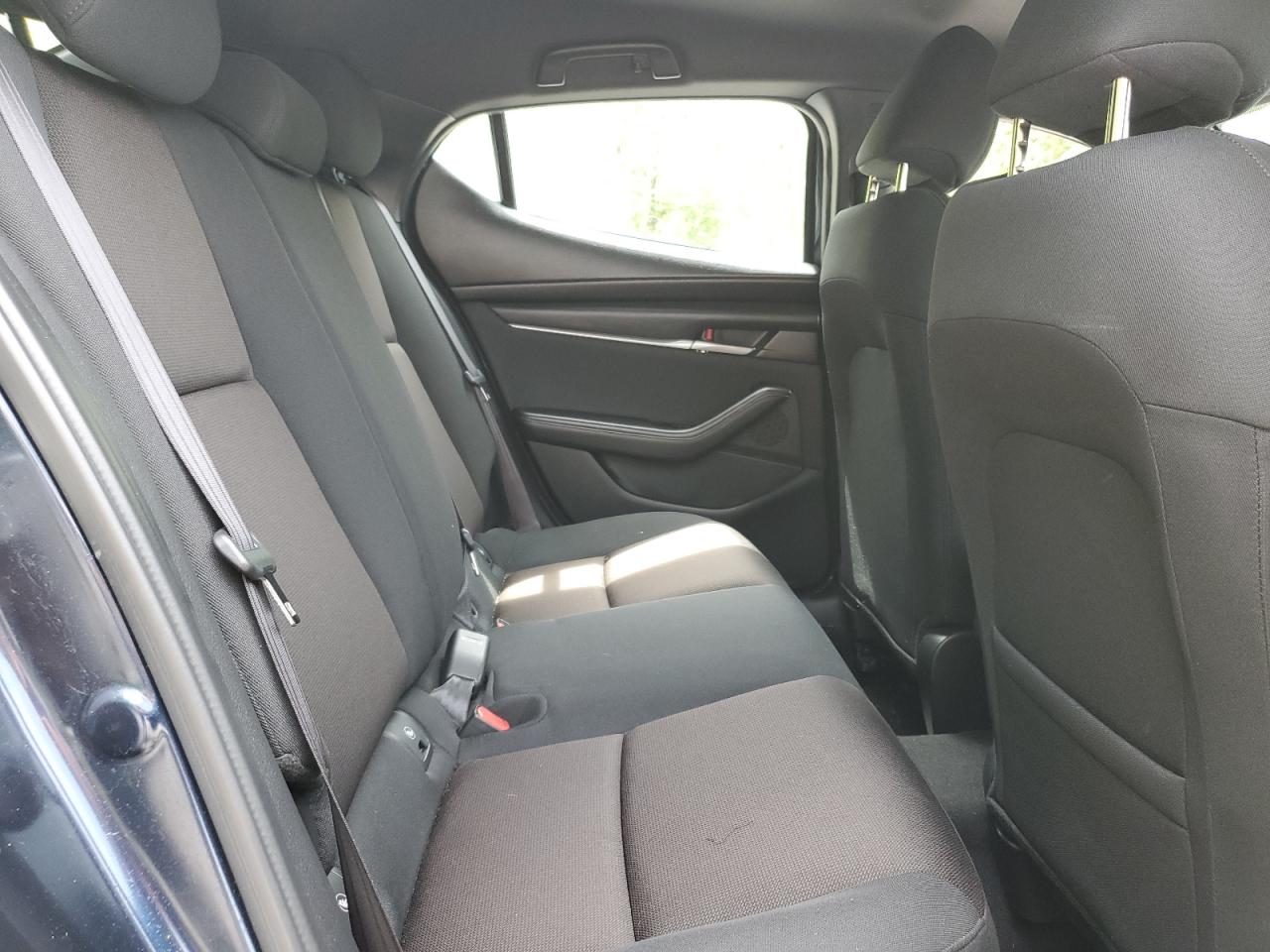 2021 Mazda 3 Select VIN: JM1BPAK75M1300833 Lot: 62755835
