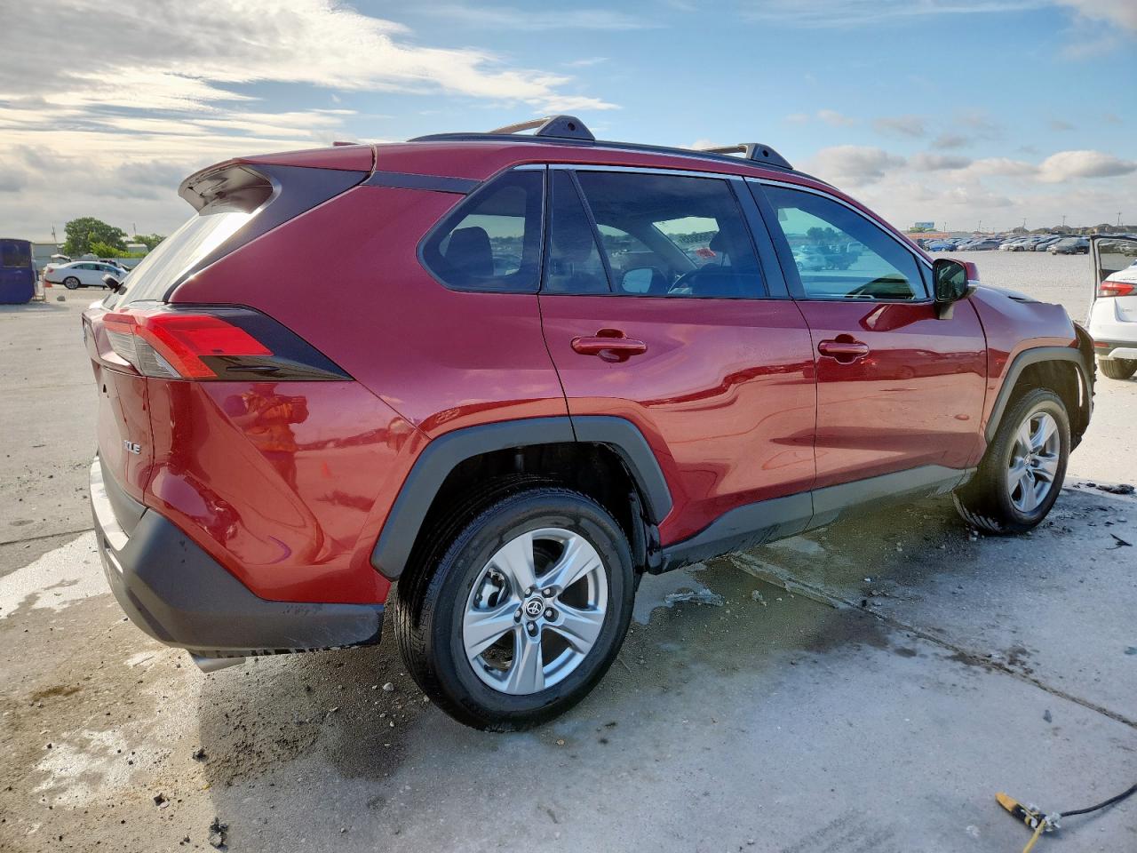 TOYOTA RAV4 2023 VIN 2T3W1RFV7PW268869 photo 3