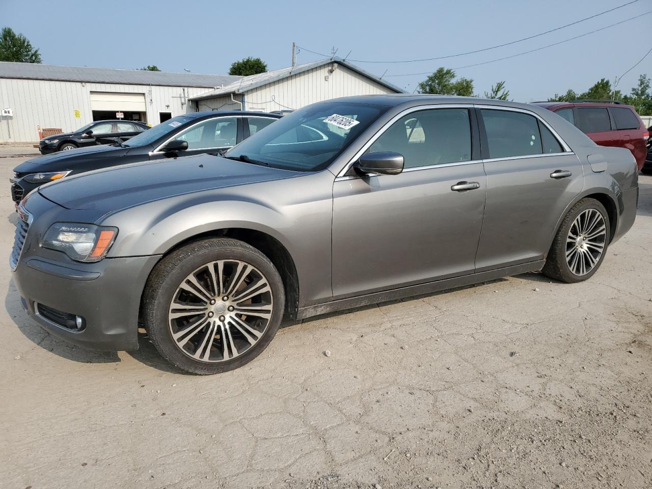 2012 Chrysler 300 S للبيع في Pekin، IL - Minor Dent/Scratches