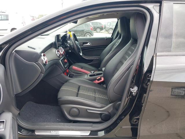 2019 MERCEDES BENZ GLA 180 UR