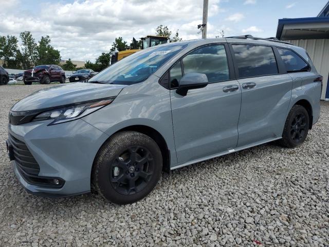 2025 Toyota Sienna Xse  