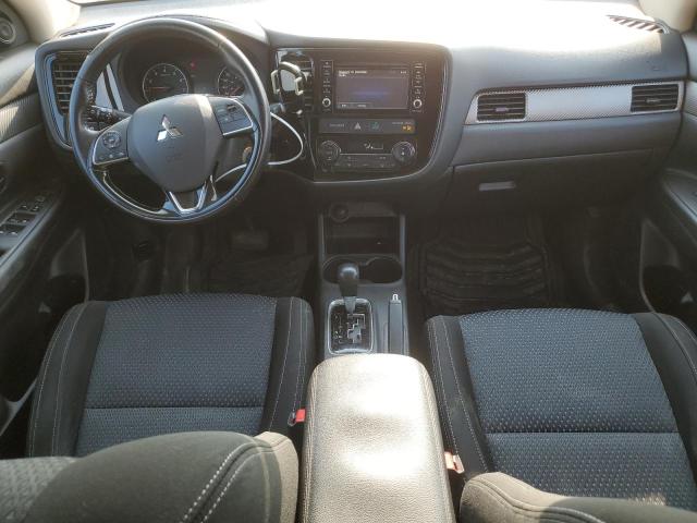 Parquets MITSUBISHI OUTLANDER 2016 White