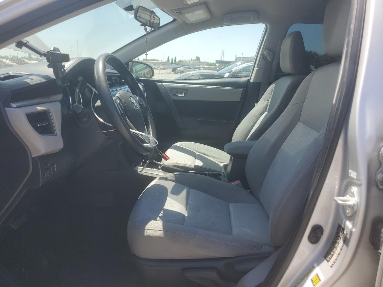 2016 Toyota Corolla L VIN: 5YFBURHE3GP470461 Lot: 63080175