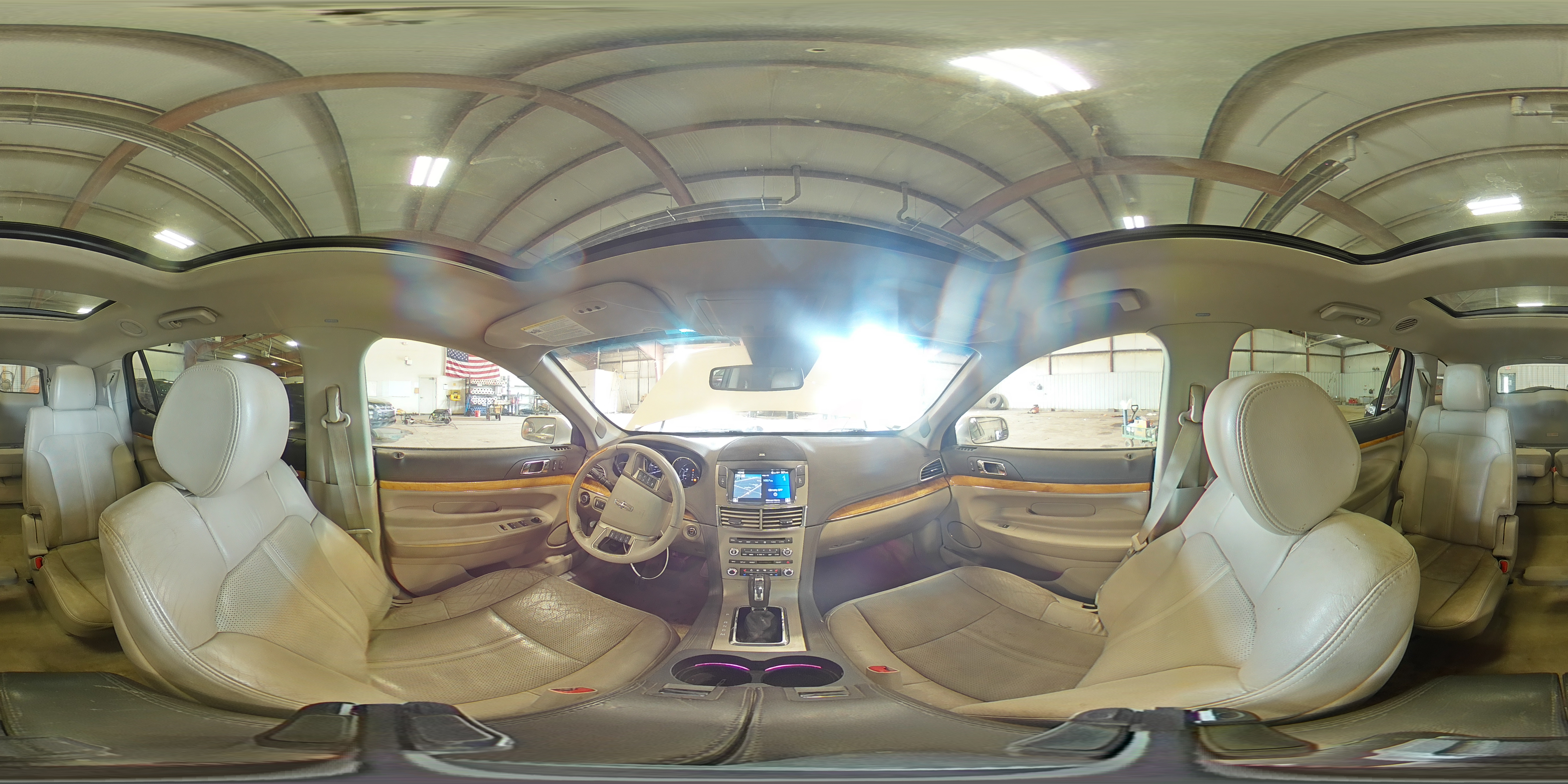 2012 Lincoln Mkt VIN: 2LMHJ5AT4CBL50997 Lot: 60208135