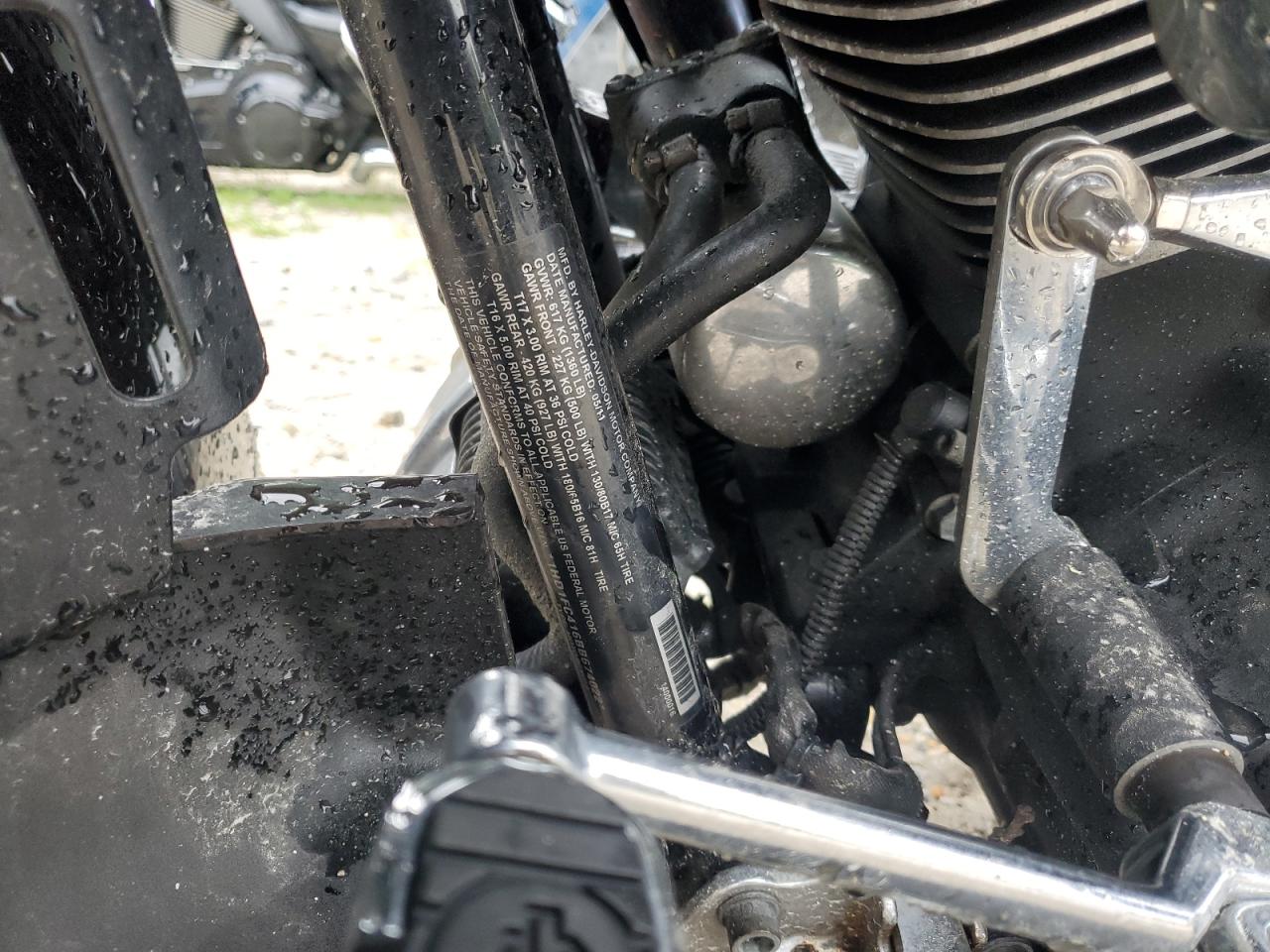 2011 Harley-Davidson Flhtcu VIN: 1HD1FC416BB674022 Lot: 59542695