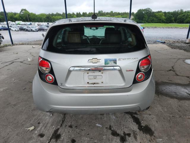  CHEVROLET SONIC 2015 Серебристый