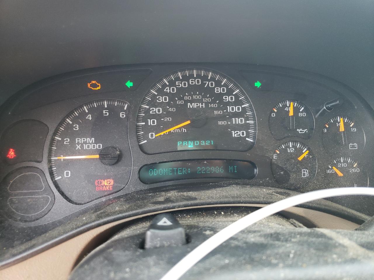 2004 Chevrolet Tahoe K1500 VIN: 1GNEK13Z24R105499 Lot: 62035155