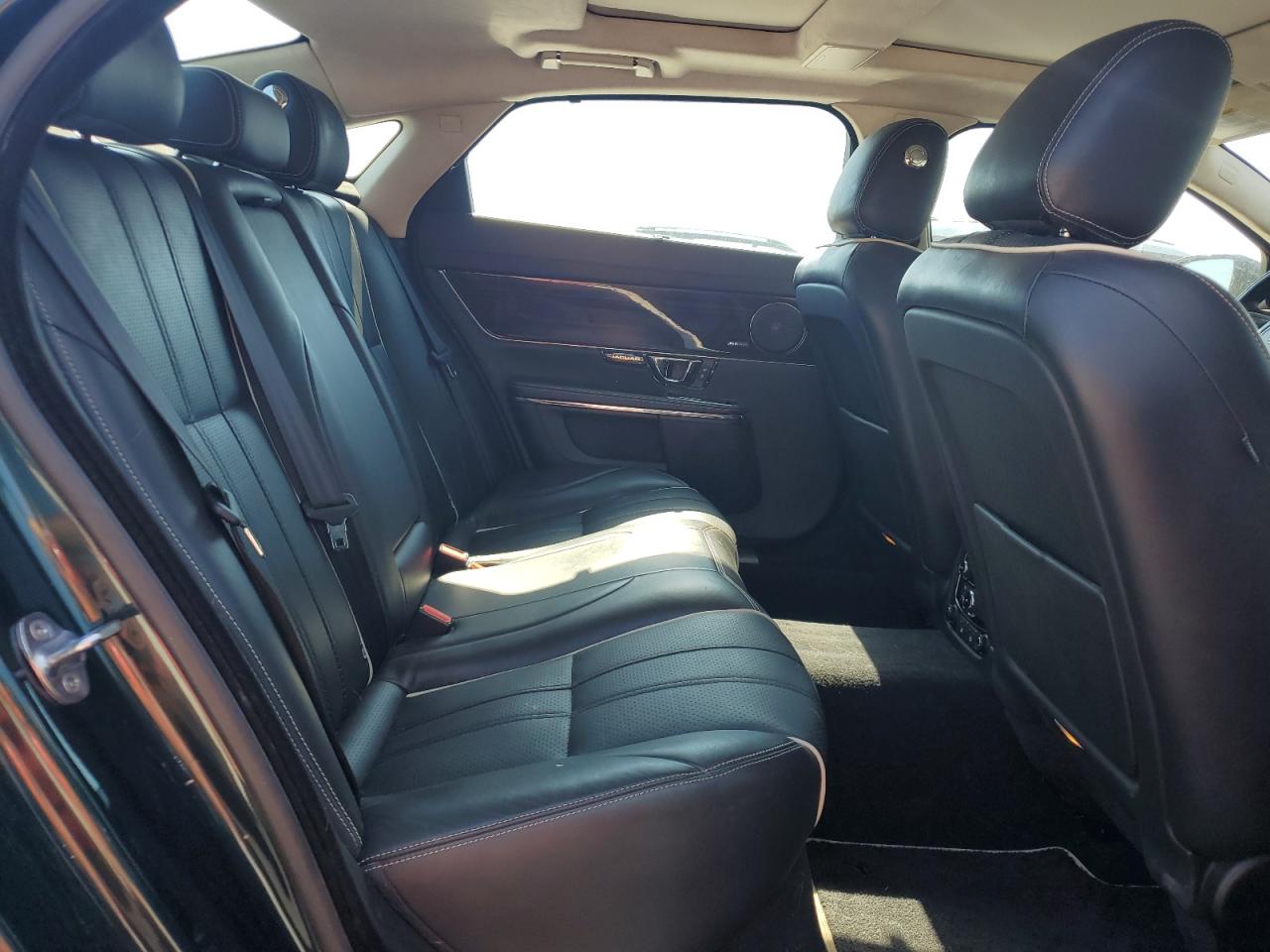 2015 Jaguar Xjl Portfolio VIN: SAJWA2GZ3F8V83733 Lot: 61975205