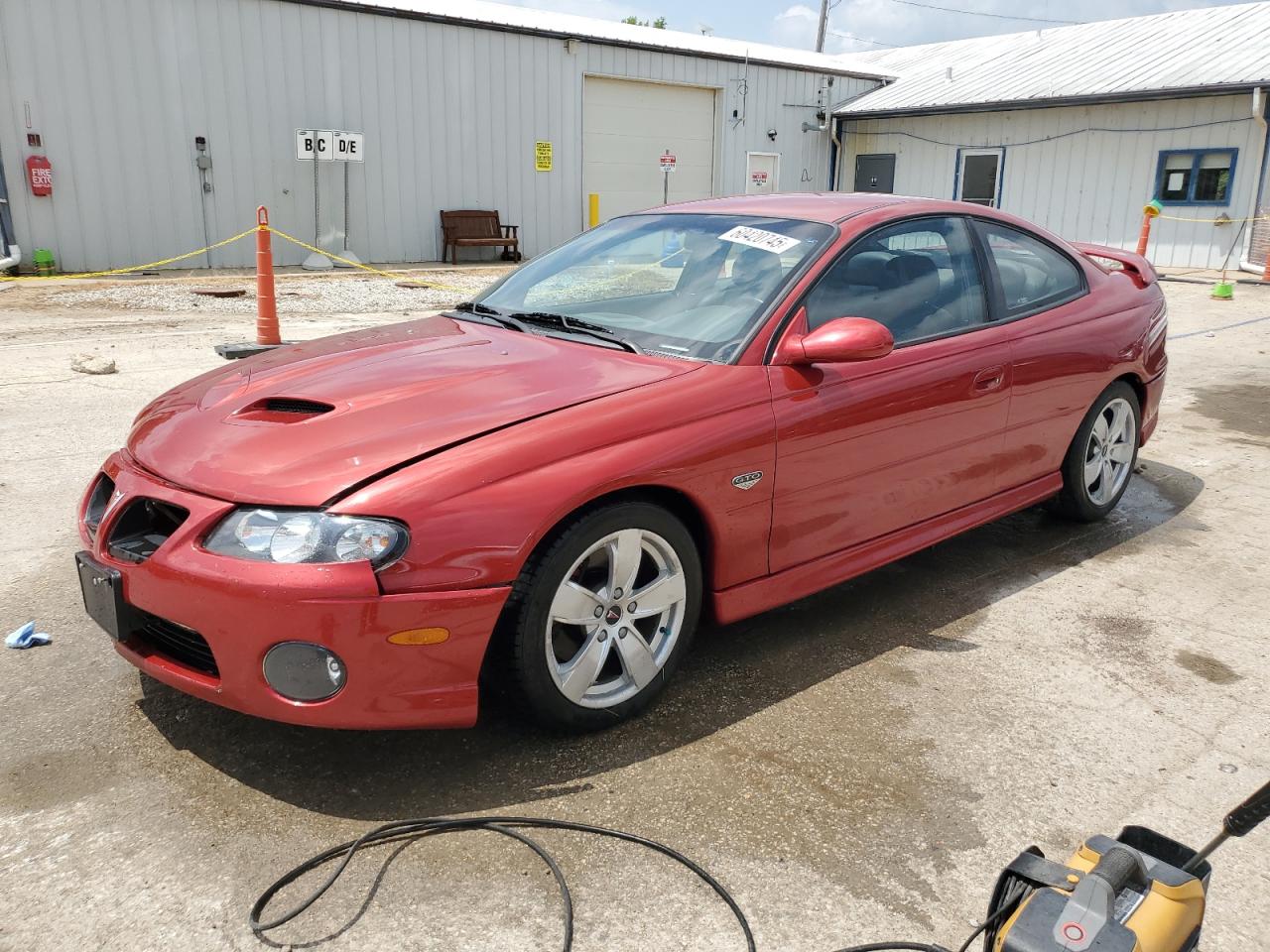 2006 Pontiac Gto იყიდება Pekin-ში, IL - Front End