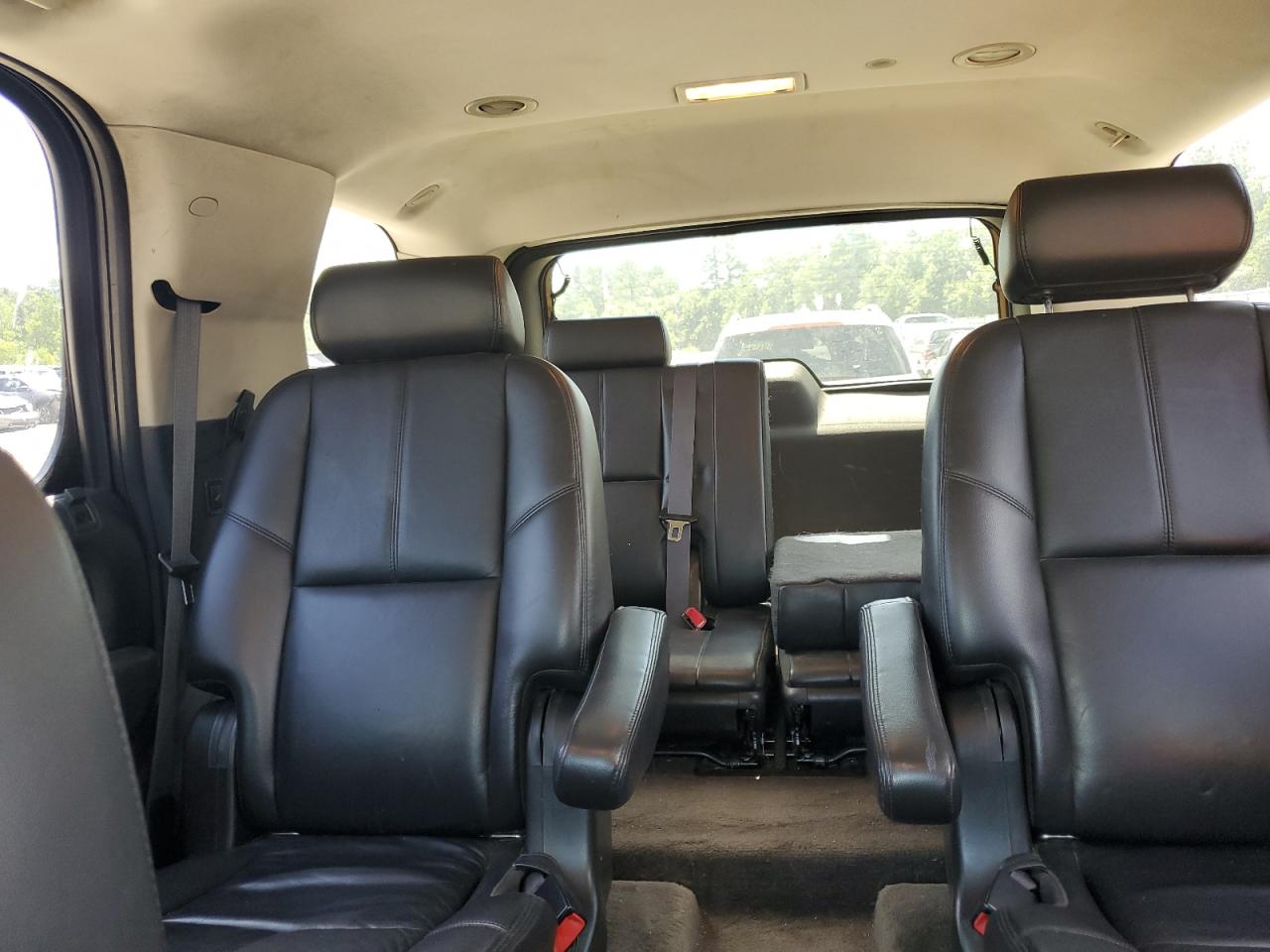2010 Chevrolet Tahoe K1500 Lt VIN: 1GNUKBE00AR164451 Lot: 60831595