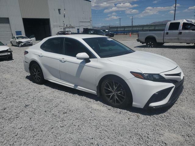  TOYOTA CAMRY 2022 Белы