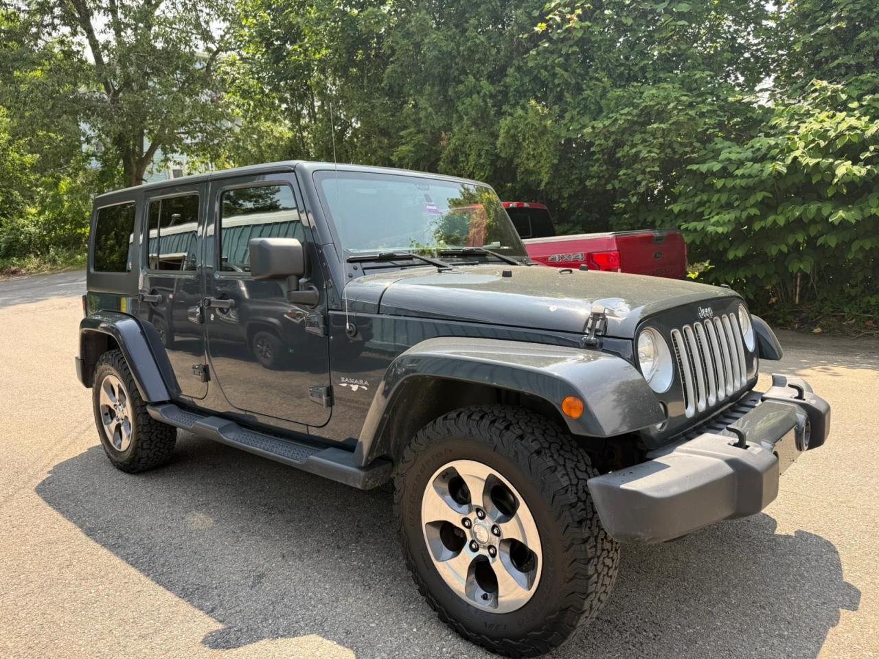 2016 Jeep Wrangler Unlimited Sahara за продажба в North Billerica, MA - Normal Wear