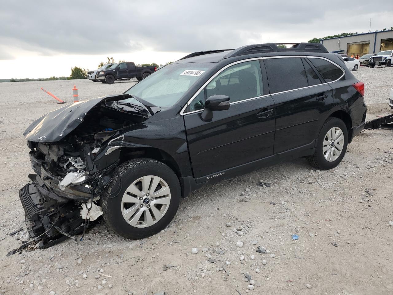 2017 Subaru Outback 2.5I Premium იყიდება Wayland-ში, MI - Front End
