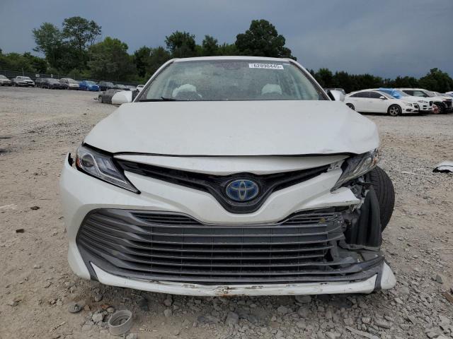  TOYOTA CAMRY 2020 Белы