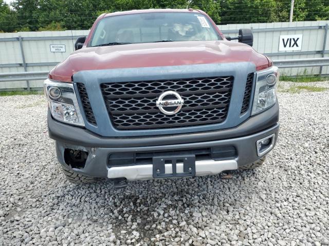 Pickups NISSAN TITAN 2016 Burgundy