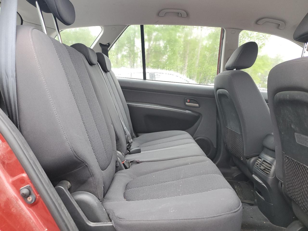 2008 Kia Rondo Base VIN: KNAFG525287124217 Lot: 60088535