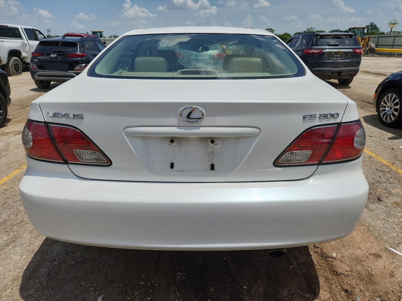 2003 Lexus Es 300 VIN: JTHBF30GX30106481 Lot: 62410135