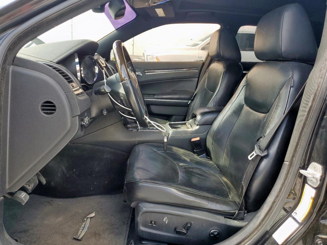 2011 Chrysler 300C VIN: 2C3CA6CT2BH598744 Lot: 62600745