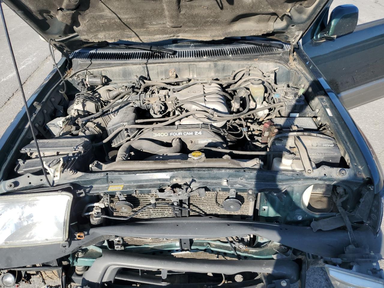 2000 Toyota 4Runner Limited VIN: JT3HN87R1Y0268370 Lot: 61373945