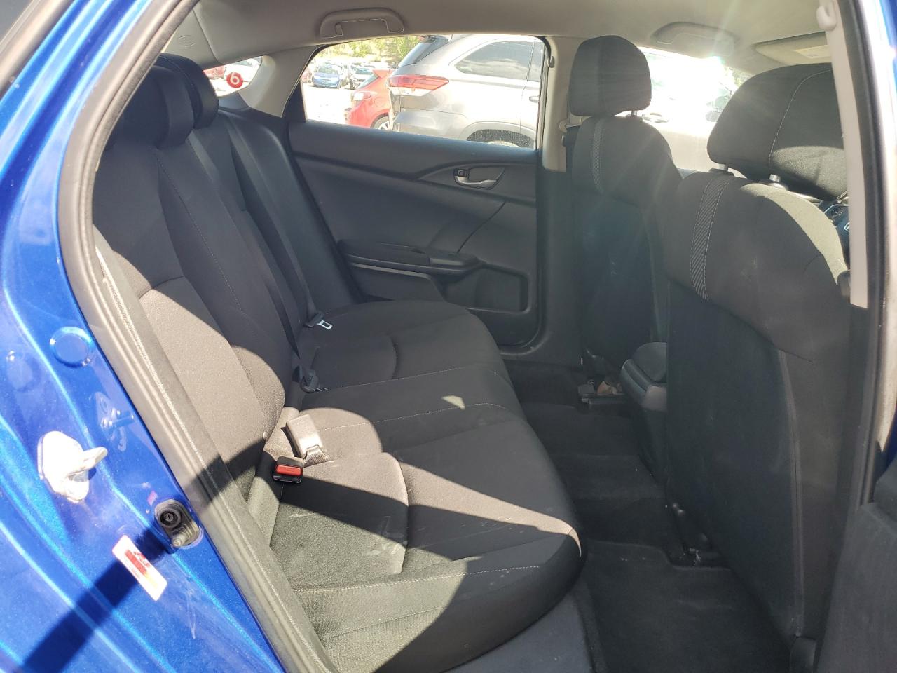 HONDA CIVIC 2018 VIN 2HGFC2F56JH561785 zdjęcie 10