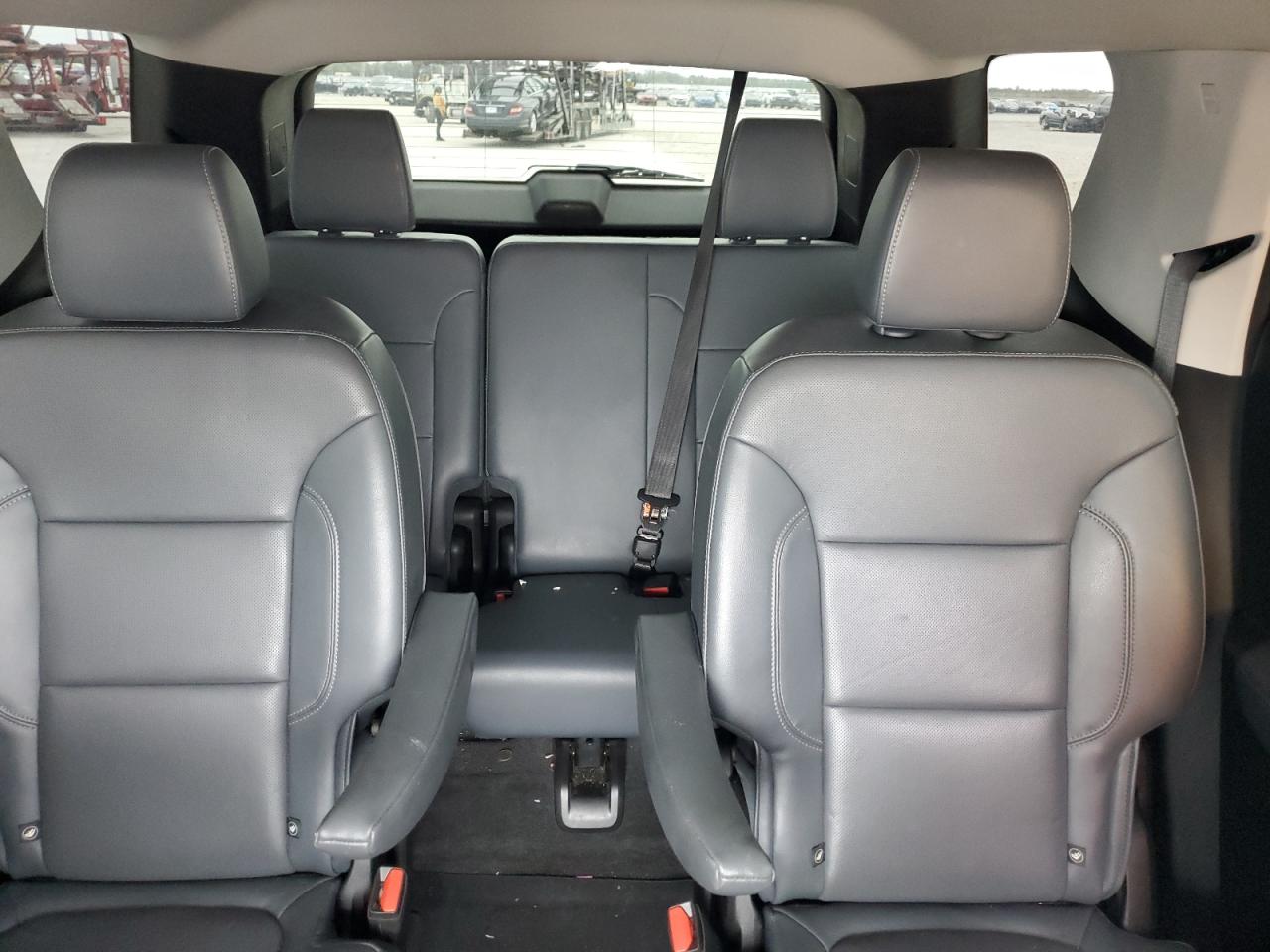CHEVROLET TRAVERSE 2019 VIN 1GNERKKW7KJ179246 фото 10