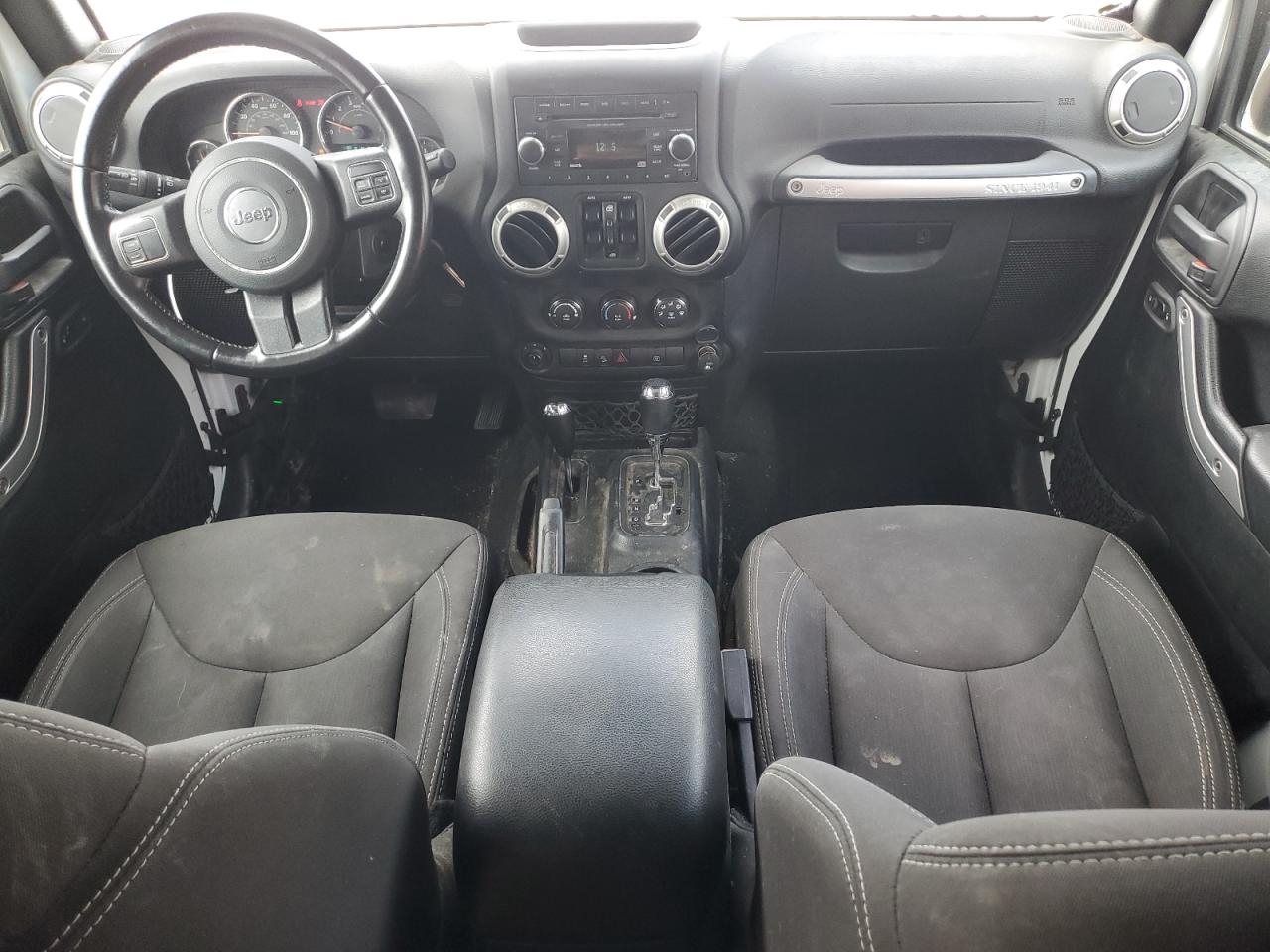 2018 Jeep Wrangler Unlimited Sahara VIN: 1C4HJWEG5JL918366 Lot: 55943685