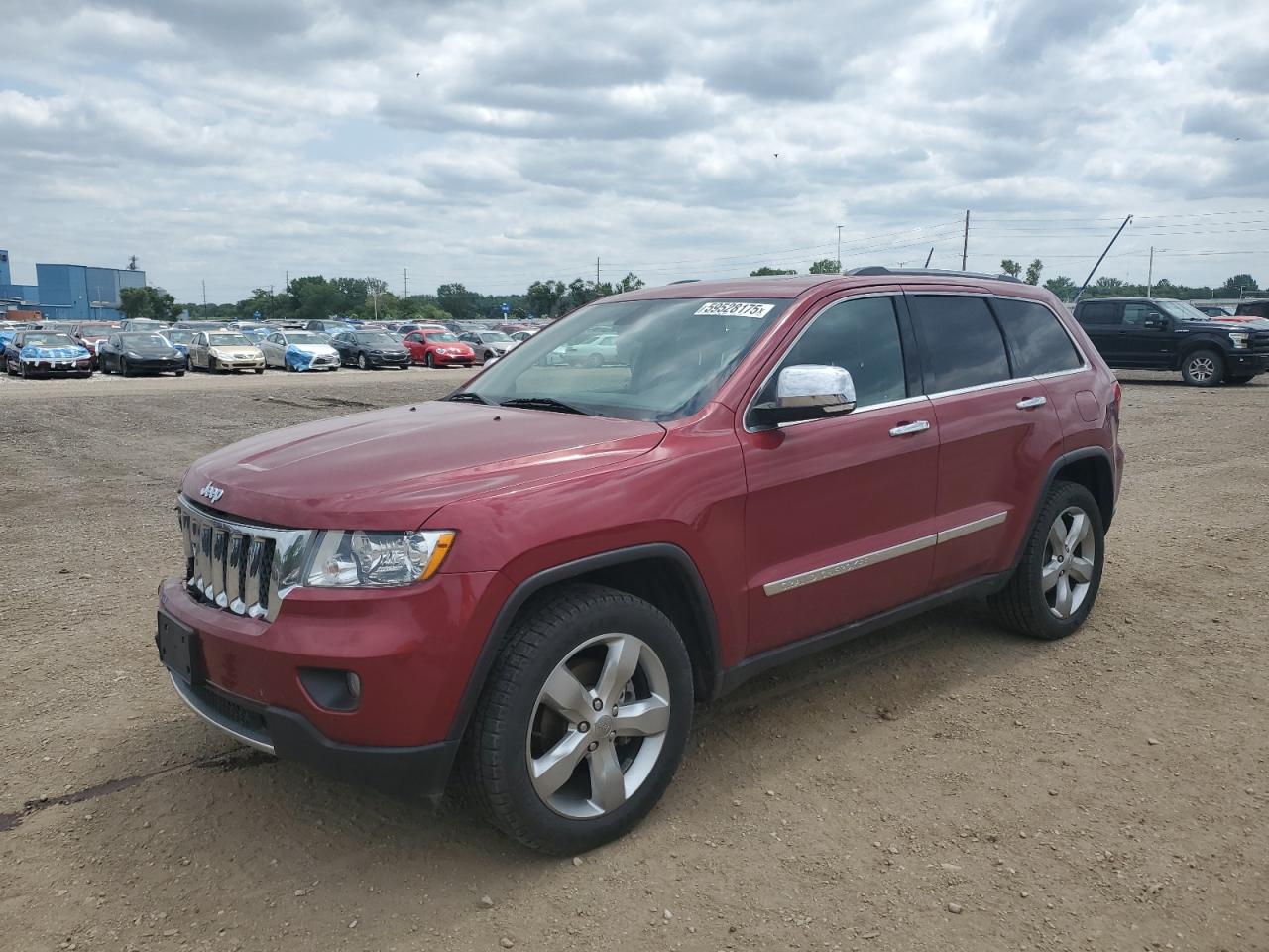 2013 Jeep Grand Cherokee Overland იყიდება Des Moines-ში, IA - Front End