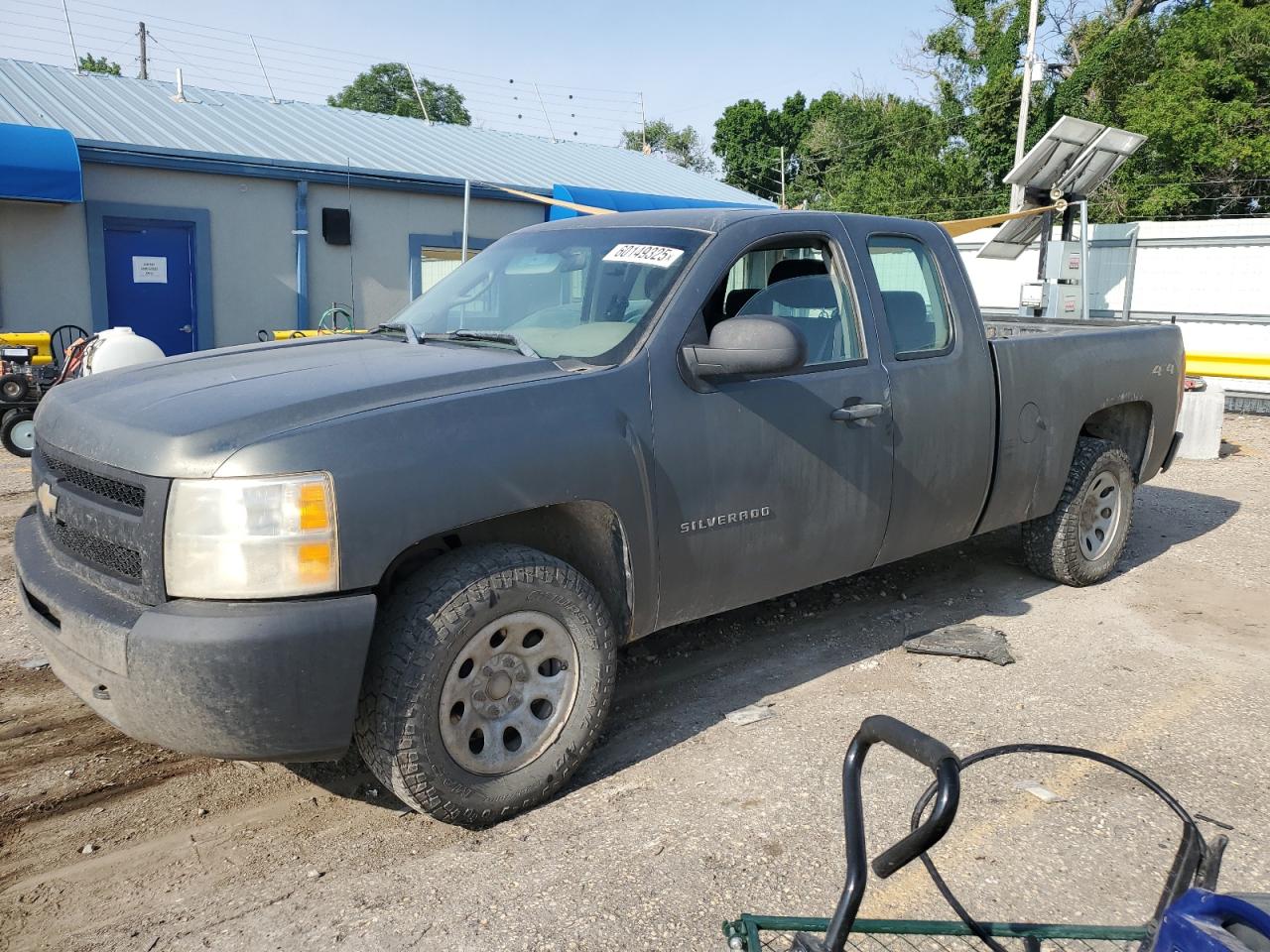 2011 Chevrolet Silverado K1500 for Sale in Wichita, KS - Minor Dent/Scratches