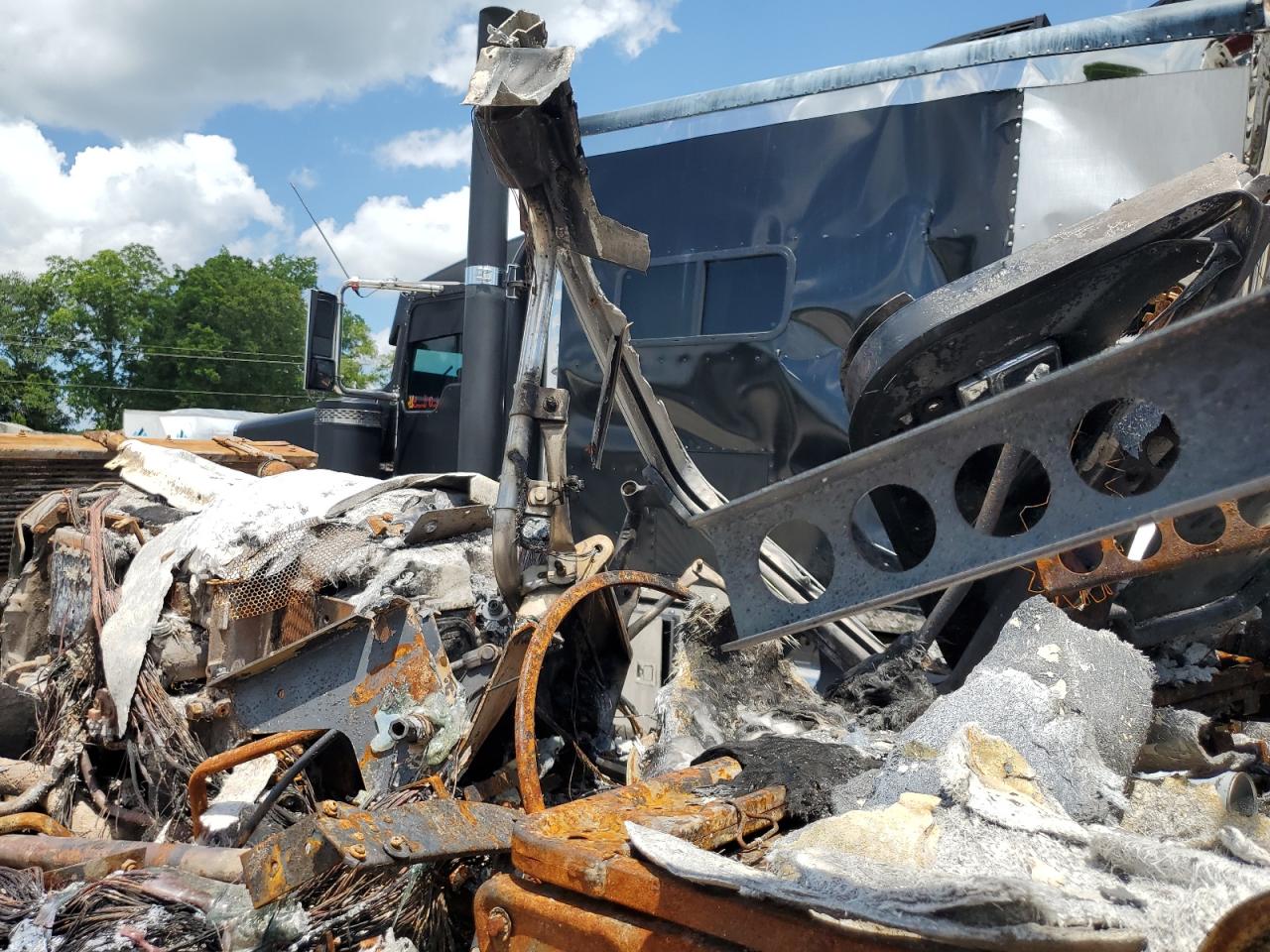 2007 International 9400I Semi Truck VIN: 2HSCNAPR97C551854 Lot: 58816965