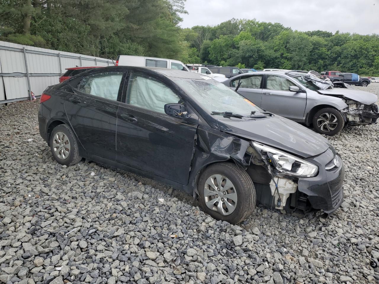 HYUNDAI ACCENT 2015 VIN KMHCT4AE3FU923172 photo 4
