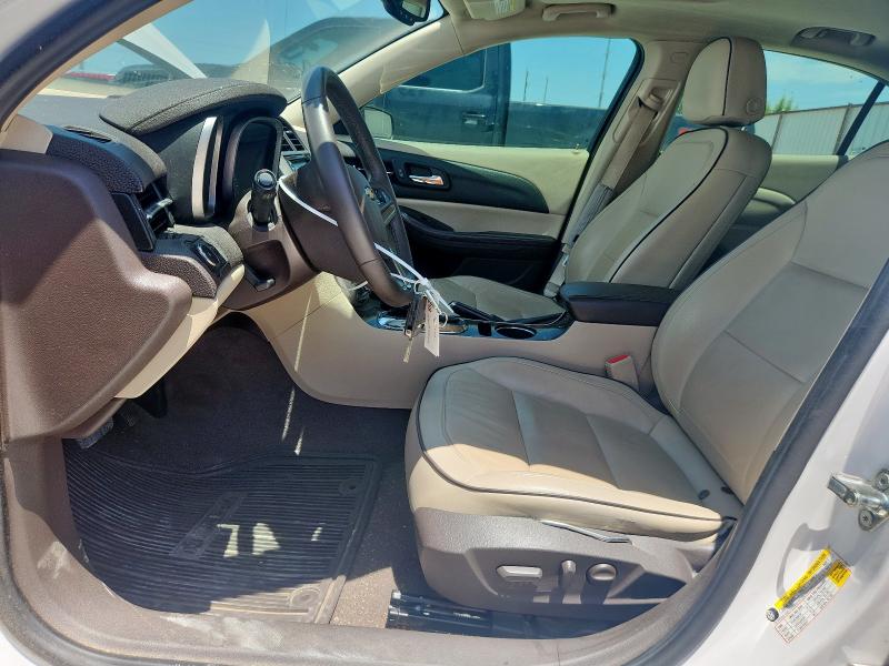 Sedans CHEVROLET MALIBU 2015 Biały