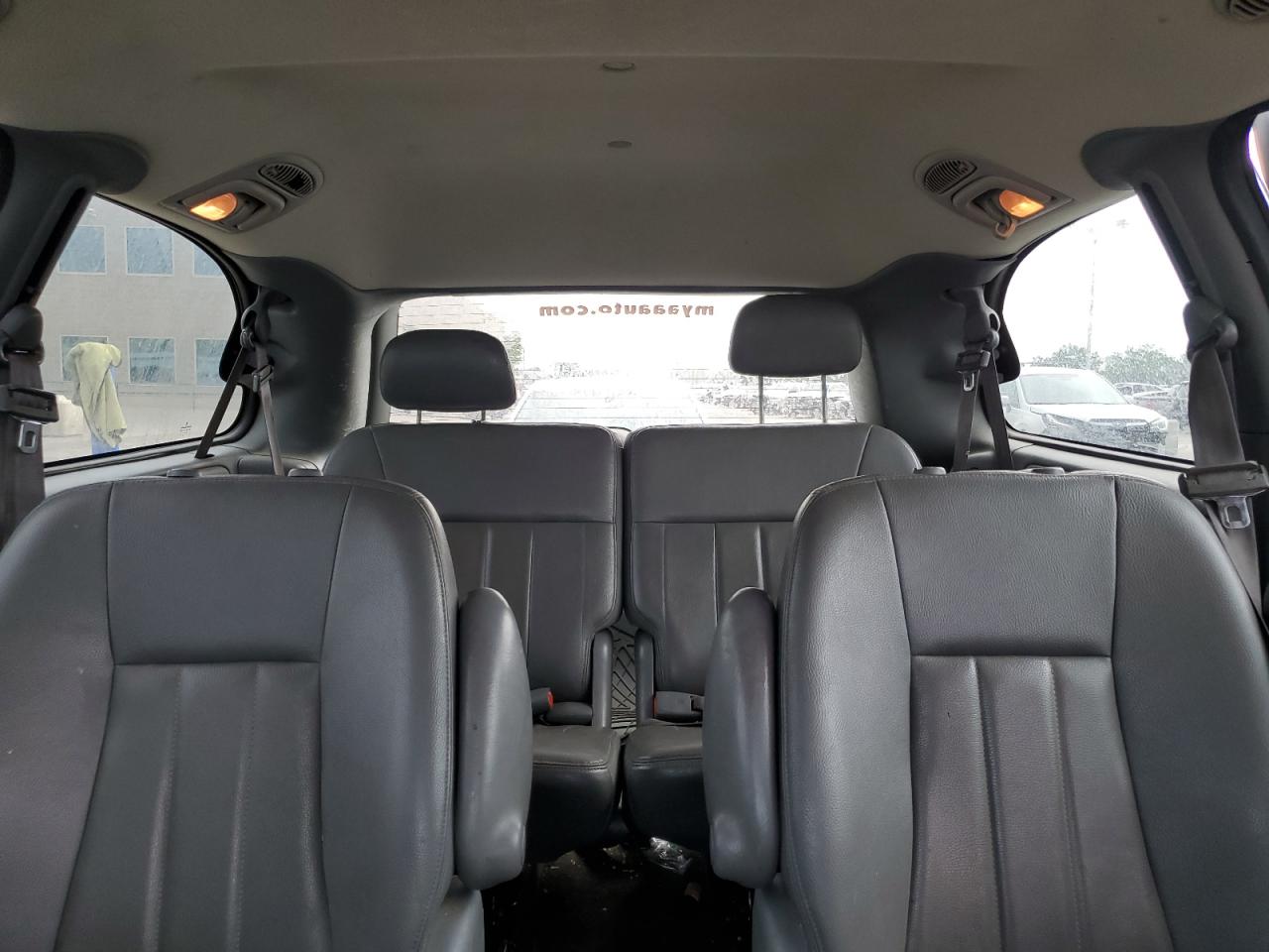 2004 Chrysler Town & Country Touring VIN: 2C4GP54L14R589972 Lot: 61873205