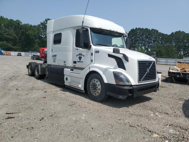 2015 Volvo Vnl Semi Truck