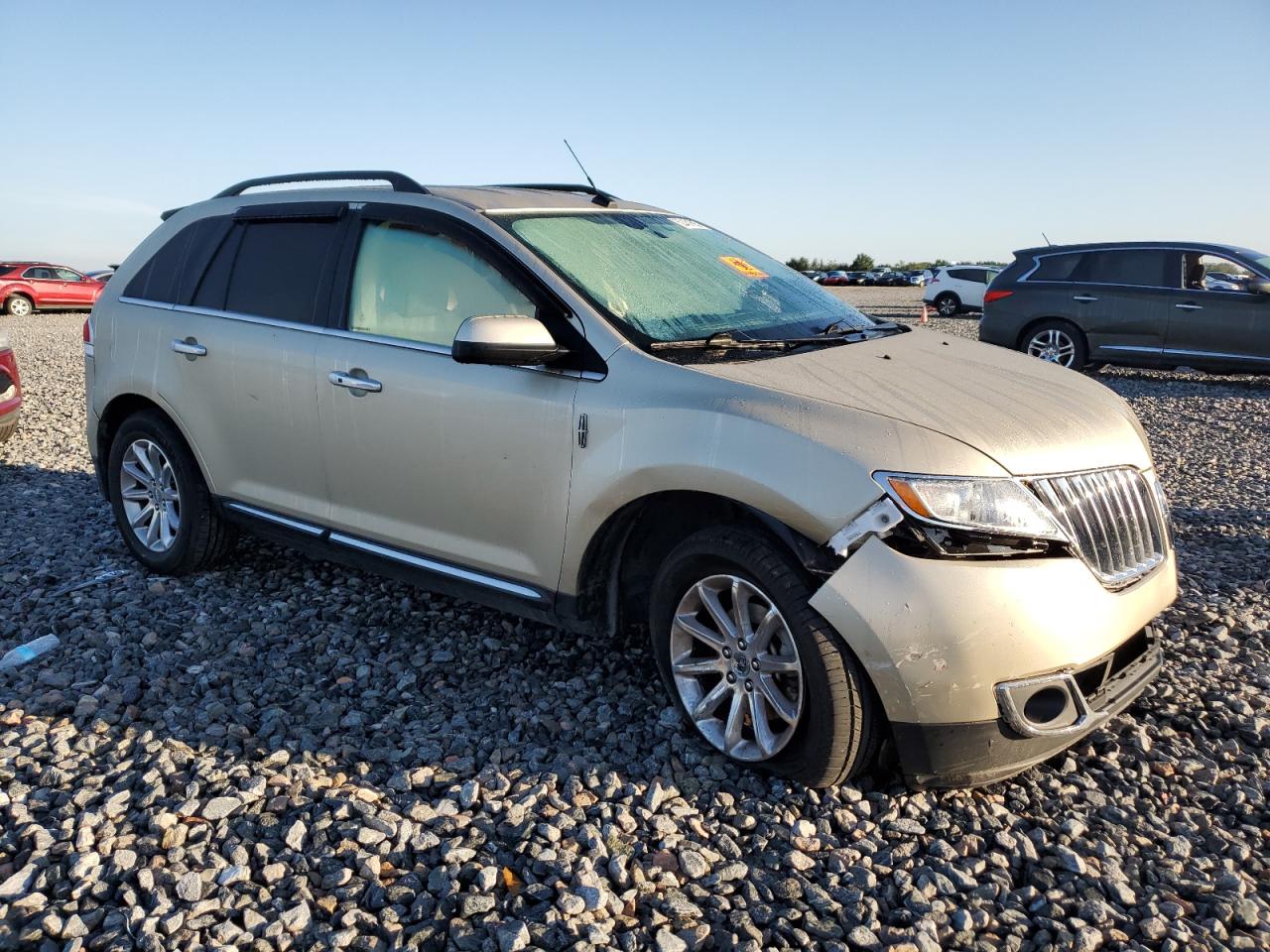 LINCOLN MKX 2011 VIN 2LMDJ6JK0BBJ31190 фото 4