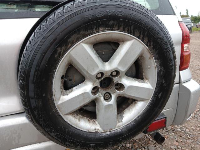 2005 TOYOTA RAV4 XT3 V