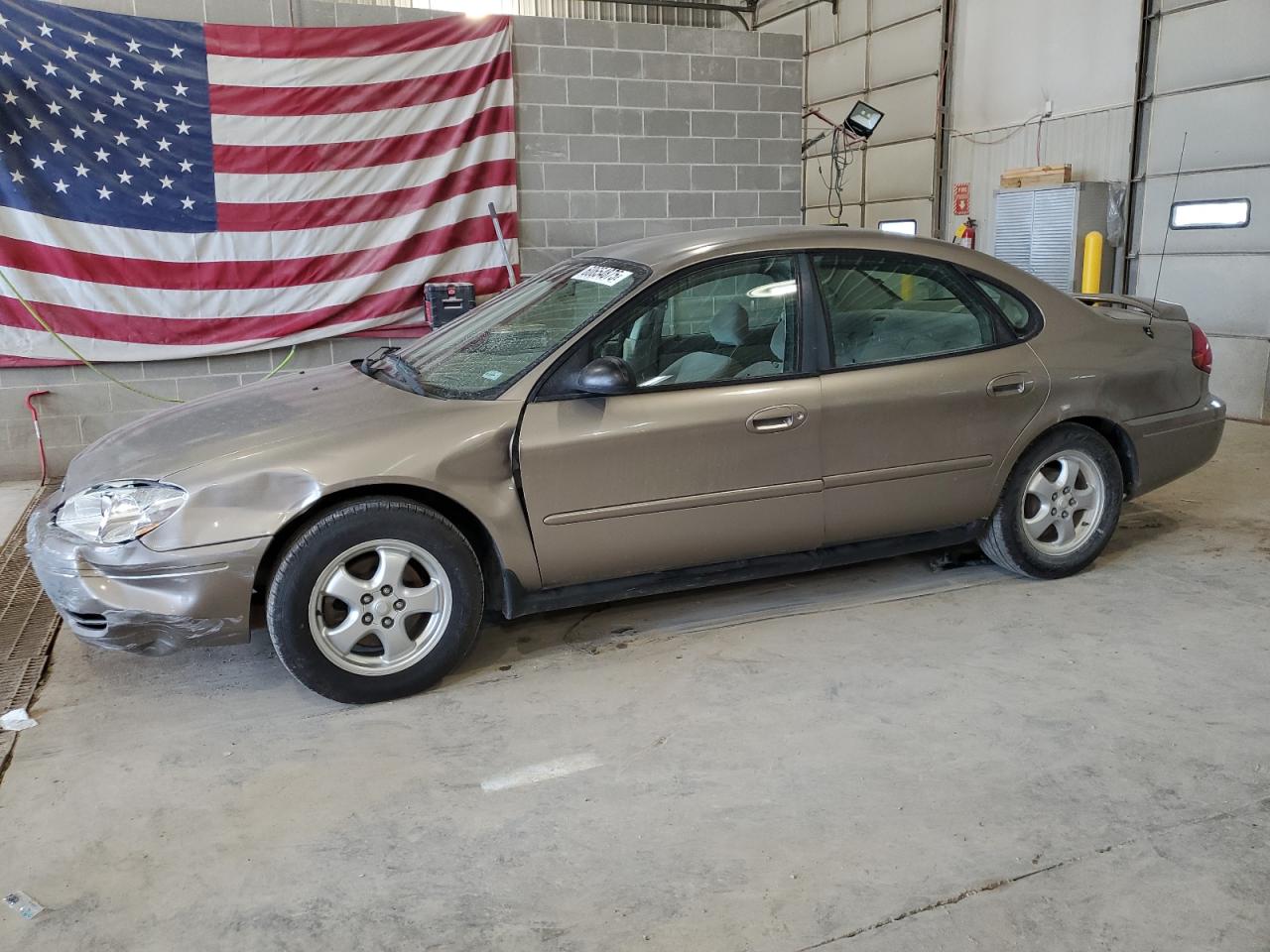 2005 Ford Taurus Se