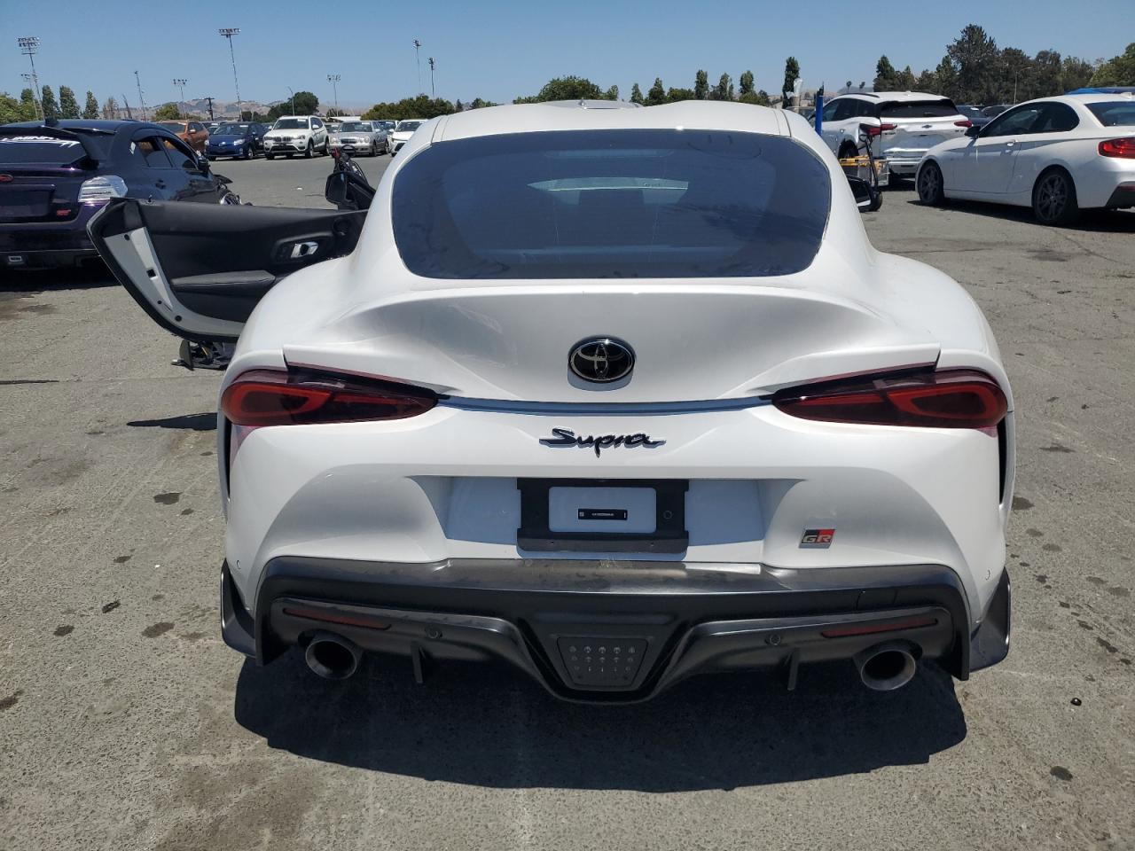 2025 Toyota Supra Base VIN: WZ1DB0G02SW068450 Lot: 60752725