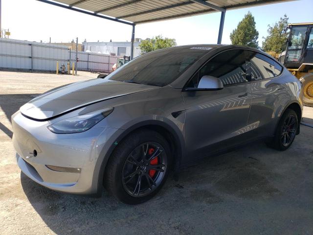 TESLA MODEL Y 2025