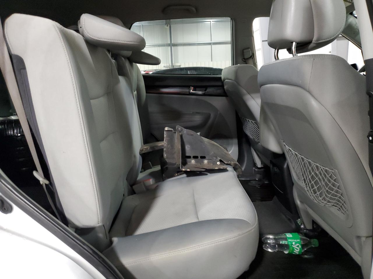 KIA SORENTO 2011 VIN 5XYKTDA27BG048311 фото 11