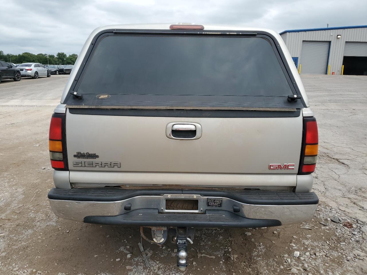 2005 GMC New Sierra C1500 VIN: 2GTEC13T351366653 Lot: 61160775