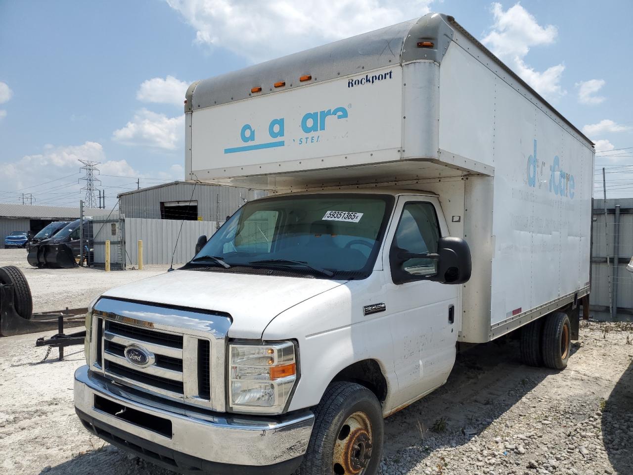2017 Ford Econoline E450 Super Duty Cutaway Van for Sale in Louisville, KY - Top/Roof