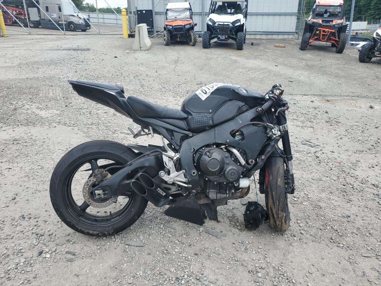 JH2SC590X8M008828 HONDA CBR CYCLE Photo 1