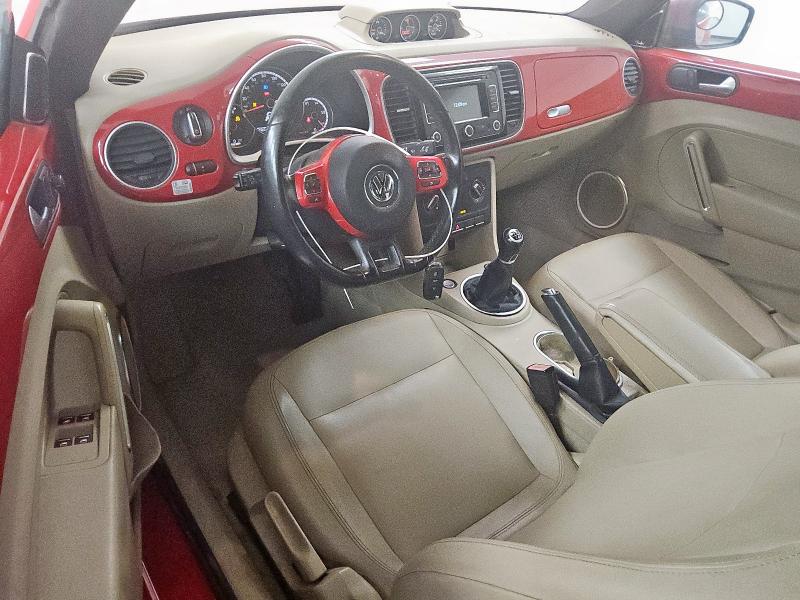  VOLKSWAGEN BEETLE 2013 Czerwony